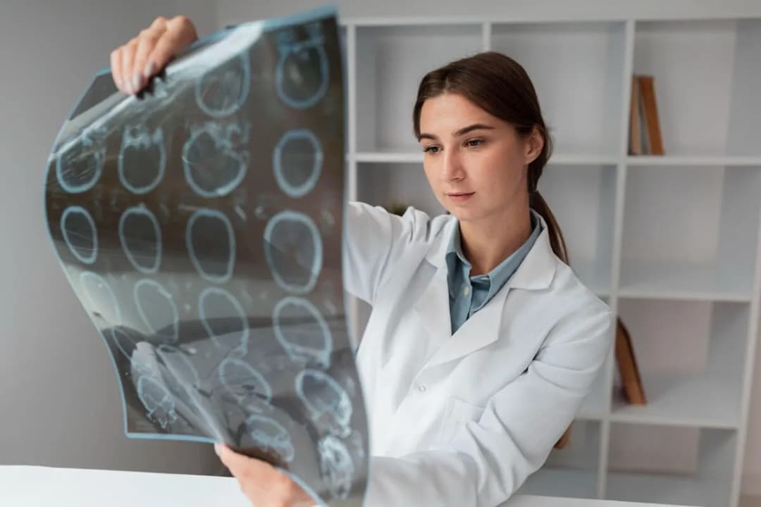 Ile kosztuje wizyta u neurologa prywatnie? Sprawdź ceny i lokalizacje