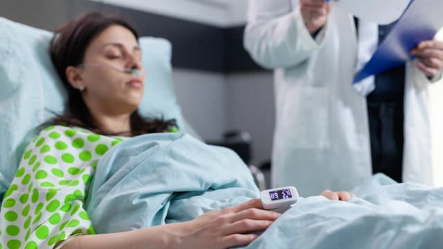 Objawy śpiączki hipometabolicznej: jak je rozpoznać i uniknąć zagrożeń