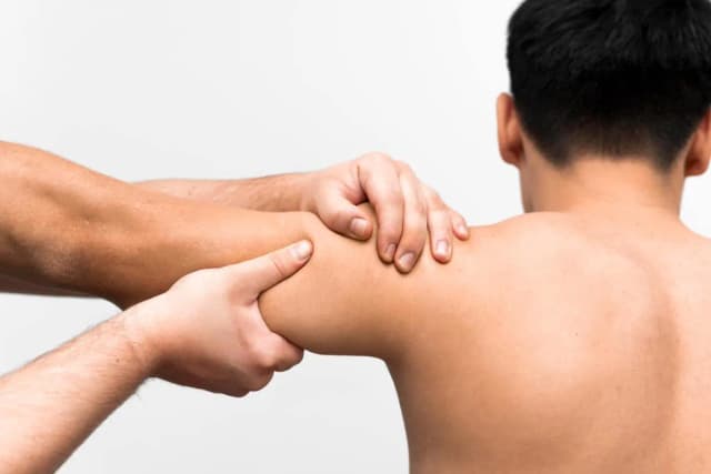Rehabilitacja barku ile trwa - poznaj czas powrotu do sprawności
